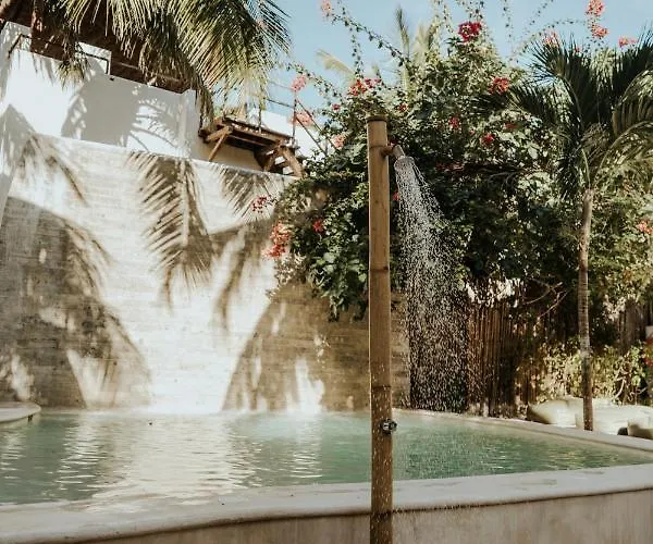 Pousada Zorba Homes